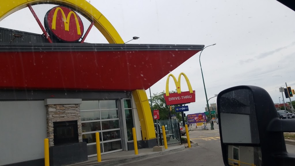 McDonalds | 1460 Henderson Hwy, Winnipeg, MB R2G 1N4, Canada | Phone: (204) 949-6074