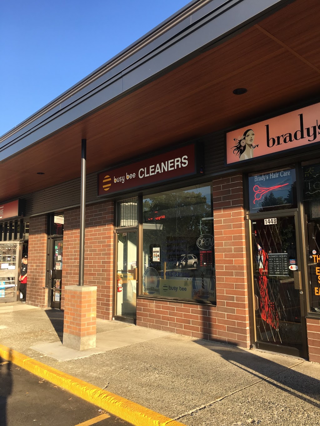 Busy Bee Cleaners | 1442 Prairie Ave, Port Coquitlam, BC V3B 5M8, Canada | Phone: (604) 941-5055