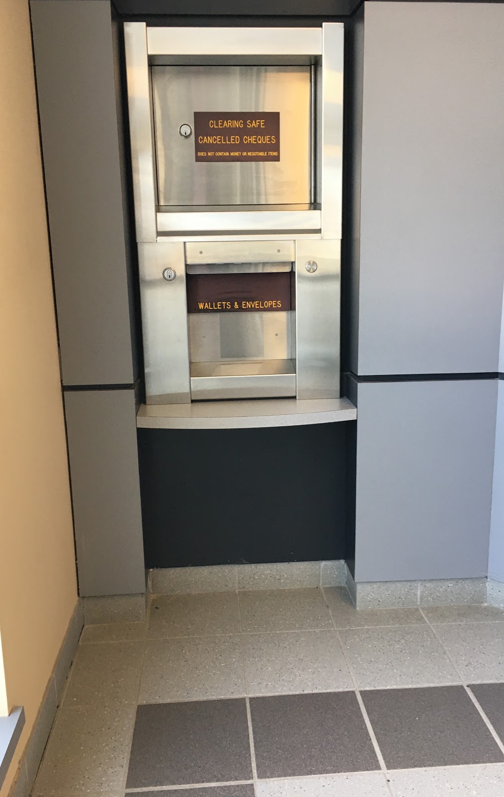 RBC Royal Bank | 632 Main St, Sauble Beach, ON N0H 2G0, Canada | Phone: (519) 422-1472