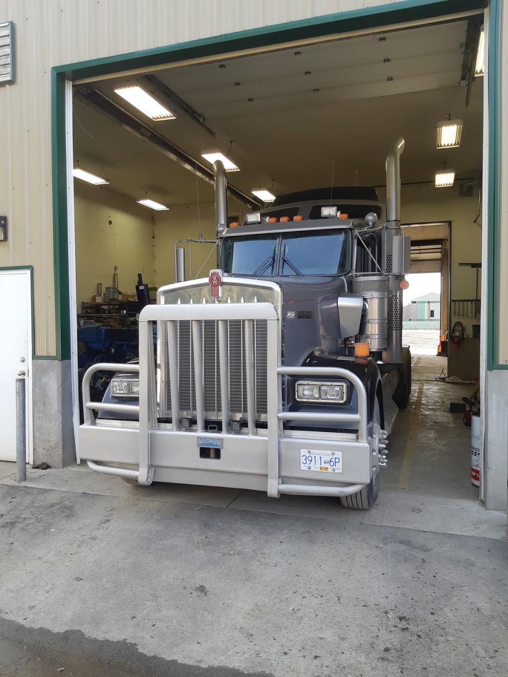 Hanks Welding & Repair Ltd | 1188 Powerhouse Rd, Abbotsford, BC V3G 1T7, Canada | Phone: (604) 864-2238