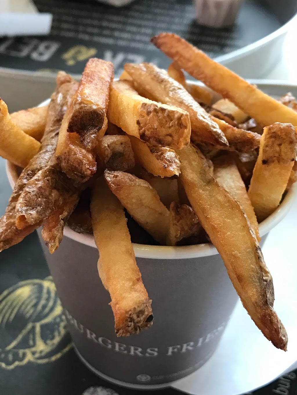 South St. Burger | 738 Burloak Dr, Burlington, ON L7L 0B1, Canada | Phone: (905) 637-5409