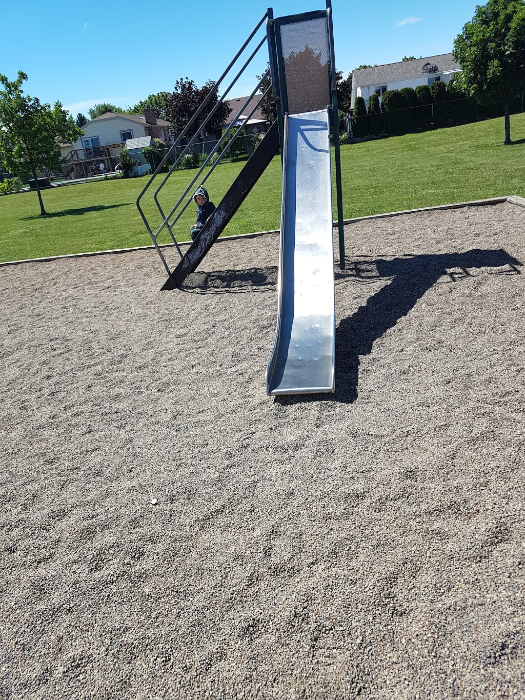 Duradek & Railing Of Windsor | 318 Crownridge Blvd, Amherstburg, ON N9V 3W8, Canada | Phone: (519) 736-0054