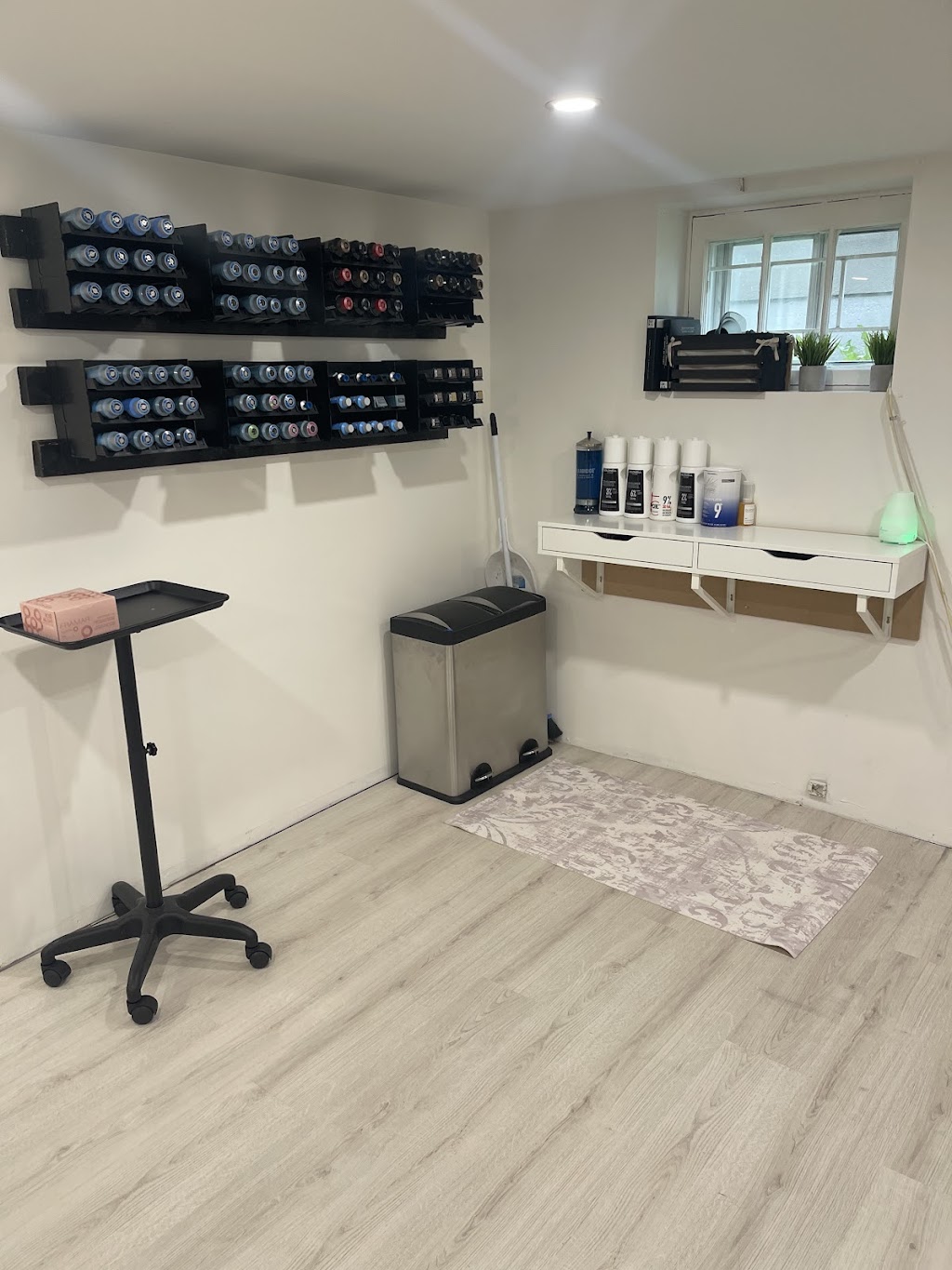 Halo Vanity | 9 Melville St, Nottawa, ON L0M 1P0, Canada | Phone: (705) 795-5371