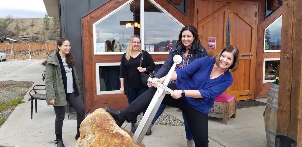 Upper End Wine Tours | 2181 Chilcotin Crescent, Kelowna, BC V1V 2M8, Canada | Phone: (778) 760-0434