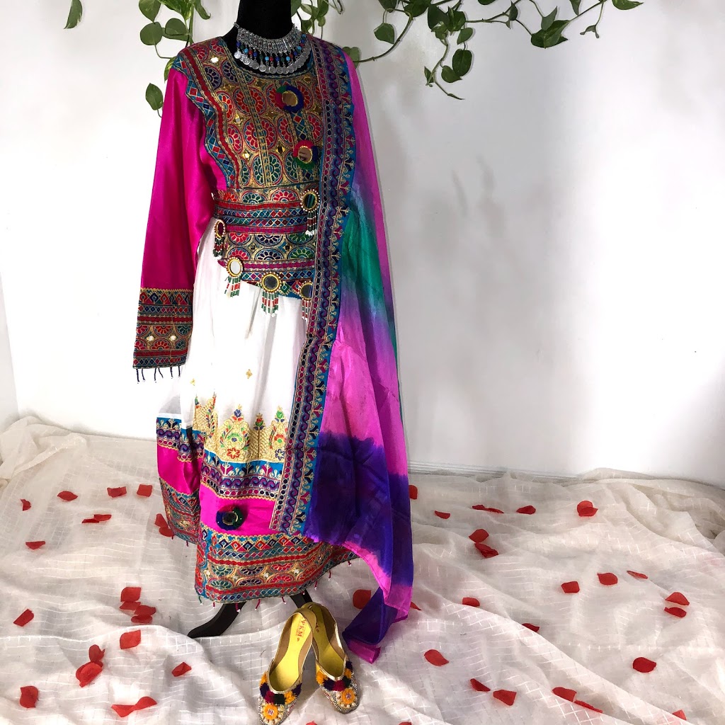 Malalai Boutique | 2301 Sheridan Garden Dr, Oakville, ON L6J 7R9, Canada | Phone: (647) 212-2525