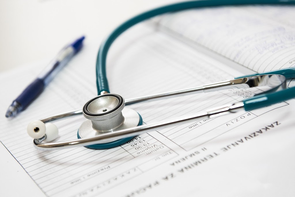 Surlang Medical Clinic | 19475 Fraser Hwy #106, Surrey, BC V3S 6K7, Canada | Phone: (604) 533-5051