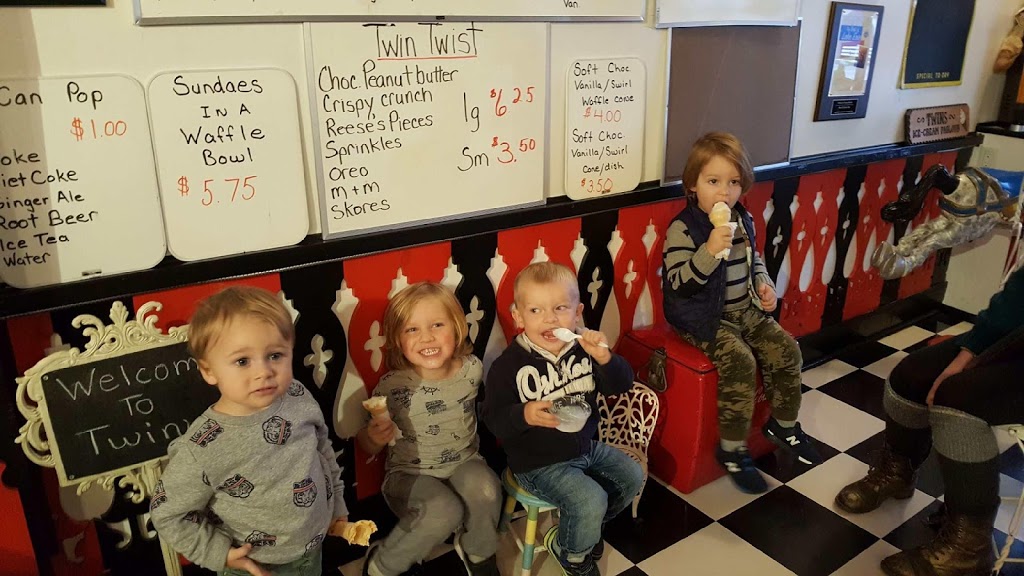 Twins Ice Cream Parlour | 1028 Main, Port Rowan, ON N0E 1M0, Canada | Phone: (519) 586-7994