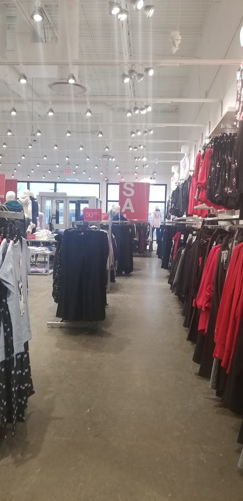 Rickis | Emerald Hills Centre Unit #325 5000, Emerald Hills, Sherwood Park, AB T8H 0P5, Canada | Phone: (780) 417-3854