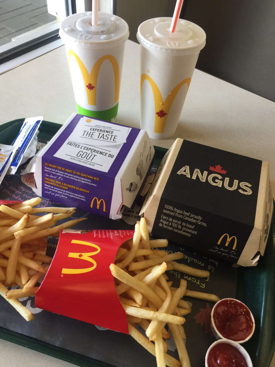 McDonalds | 808 Marine Dr, West Vancouver, BC V7T 1A1, Canada | Phone: (604) 922-1012