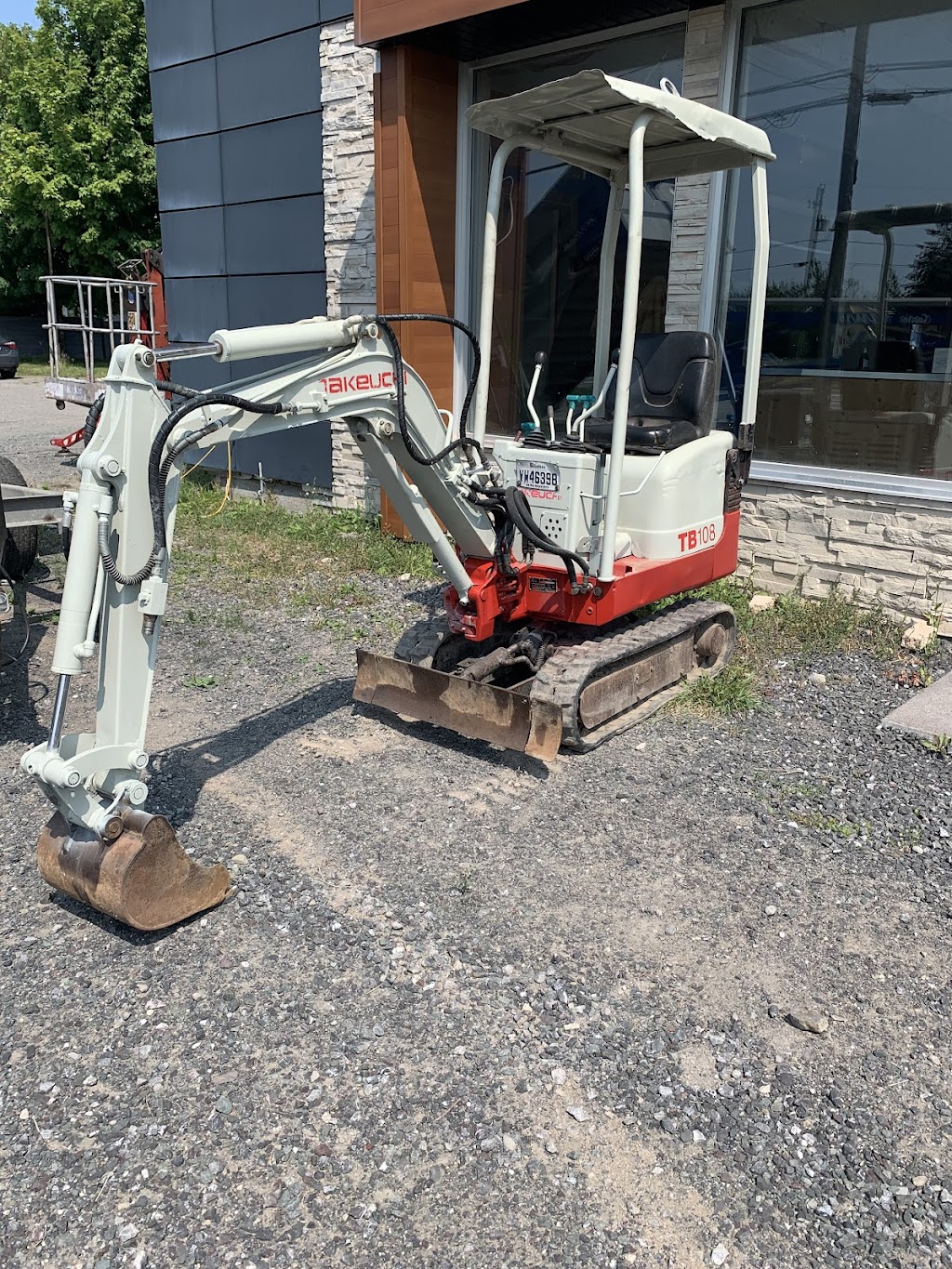 Location Laliberté | 354 Rte Campagna, Saint-Henri, QC G0R 3E0, Canada | Phone: (418) 932-9268