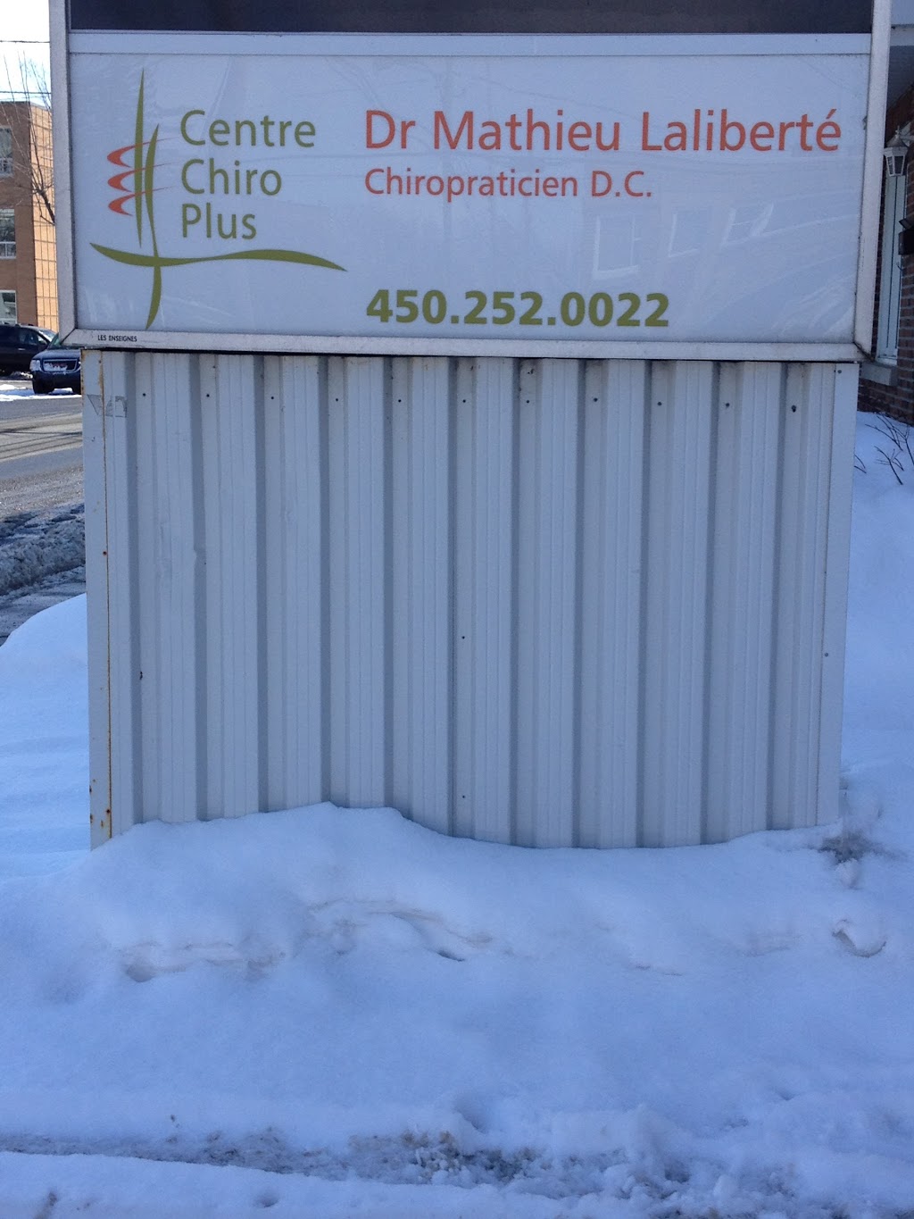 Centre Chiro Plus | 2780 Av. Raymond #105, Saint-Hyacinthe, QC J2S 5W7, Canada | Phone: (450) 252-0022