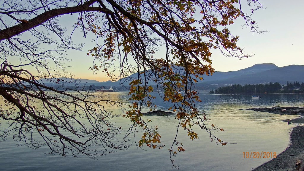 Elliot Beach Park | Elliot Way, Ladysmith, BC V9G 1K7, Canada | Phone: (250) 746-2620