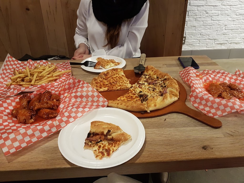 Pizza Hut | 7246 Boul Langelier, Saint-Léonard, QC H1S 2X6, Canada | Phone: (514) 251-4700