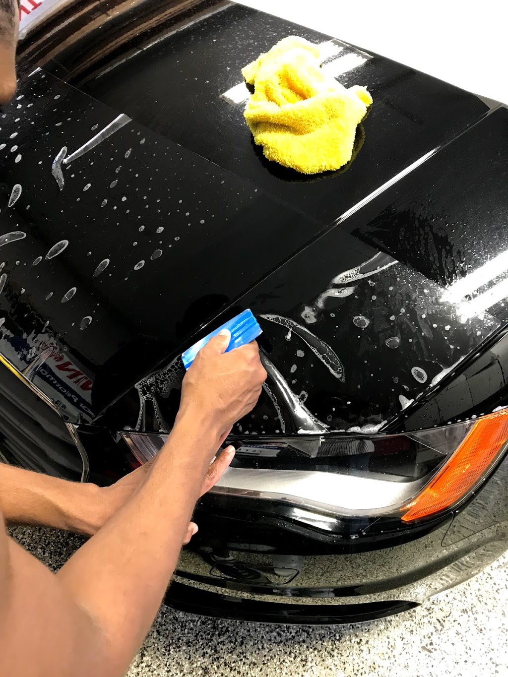T4TINT | 958 St Laurent Blvd, Ottawa, ON K1K 3B3, Canada | Phone: (613) 875-4429