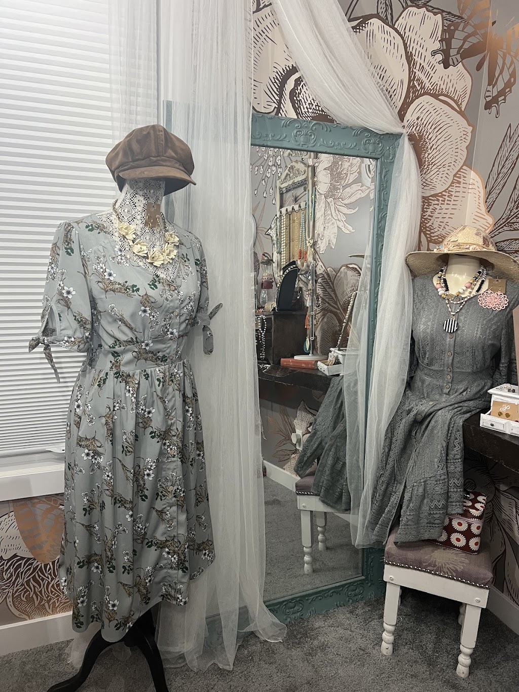 Urban Jewelry Bar | Juneau Wy, St. Albert, AB T8N 7H5, Canada | Phone: (780) 886-8127