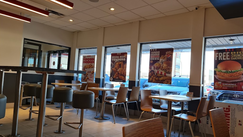 KFC | 1030 Keewatin St, Winnipeg, MB R2R 2E2, Canada | Phone: (204) 987-8314