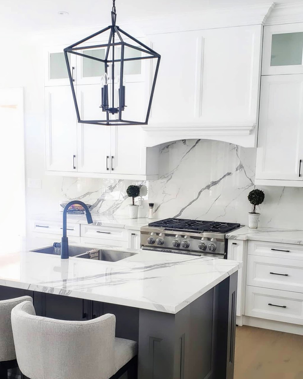 Royal Quartz & Stone Inc | 161 Deerhide Crescent Unit 9A, North York, ON M9M 2Z2, Canada | Phone: (416) 749-6867