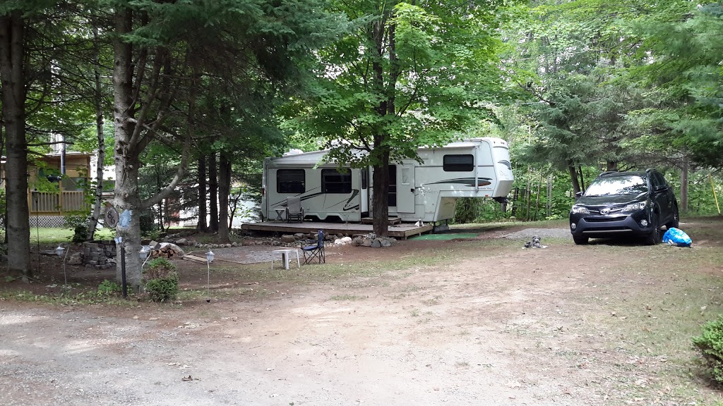 Camping Au Pin DErable Inc | 161 Chemin du Lac Bertrand, Sainte-Sophie, QC J5J 2M1, Canada | Phone: (450) 436-8319
