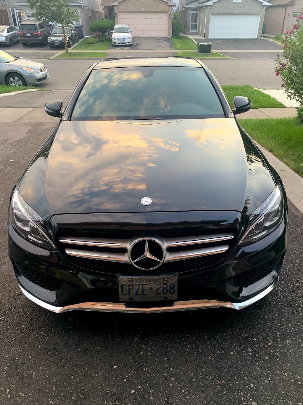Deluxe Detailing Brampton | 43 Timberlane Dr, Brampton, ON L6Y 4B3, Canada | Phone: (647) 564-9766