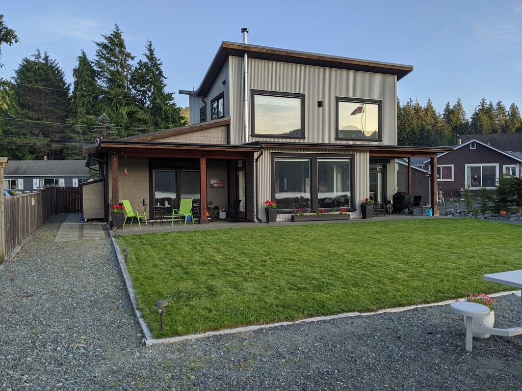 The Whale’s Tale Vacation Rental | 6656 Queesto Dr, Port Renfrew, BC V0S, Canada | Phone: (778) 746-1908