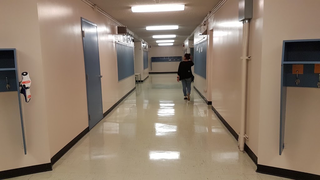 University School | 3035 Utah Dr NW, Calgary, AB T2N 3Z9, Canada | Phone: (403) 777-6240