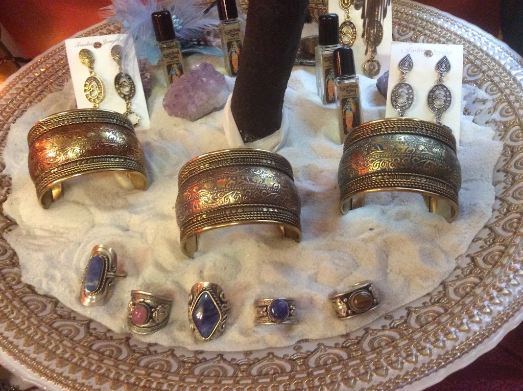 Travelin Gypsys Boutique & Bubble Tea Shop | 5016 50 Ave, Rocky Mountain House, AB T4T 1W9, Canada | Phone: (403) 846-8452