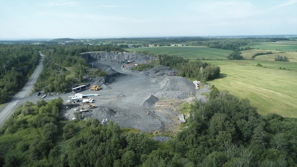 Carrière Alma | 1591 Chem. de la Grande Ligne, Alma, QC G8E 1A7, Canada | Phone: (418) 543-5933