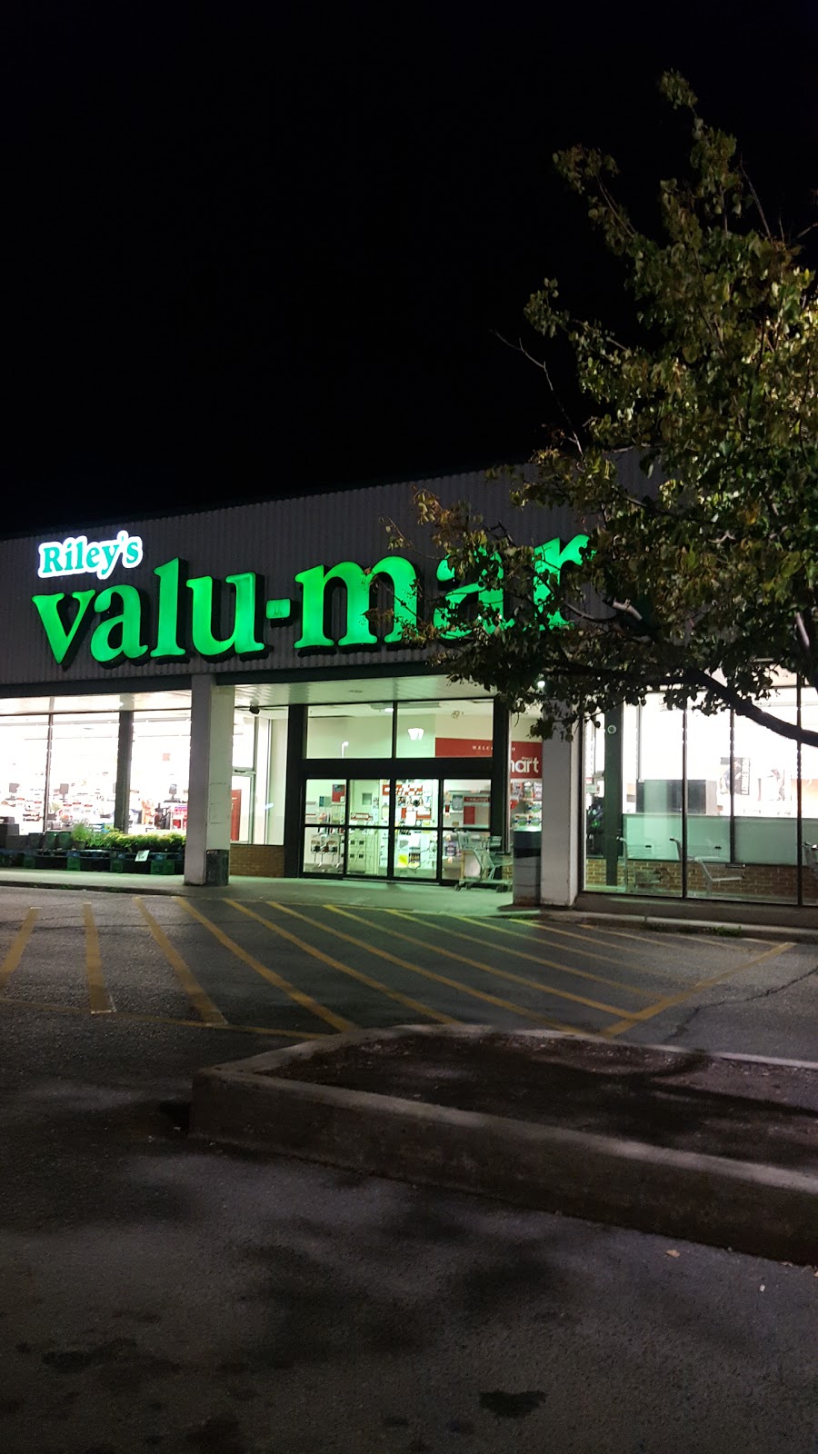 Valu-mart | 5 Main St, Morrisburg, ON K0C 1X0, Canada | Phone: (613) 543-2802