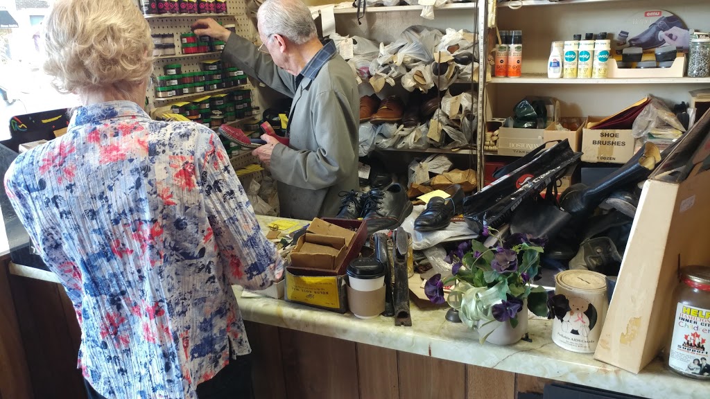Village Shoe Clinic | 1037 King St W, Hamilton, ON L8S 1L6, Canada | Phone: (905) 529-8038