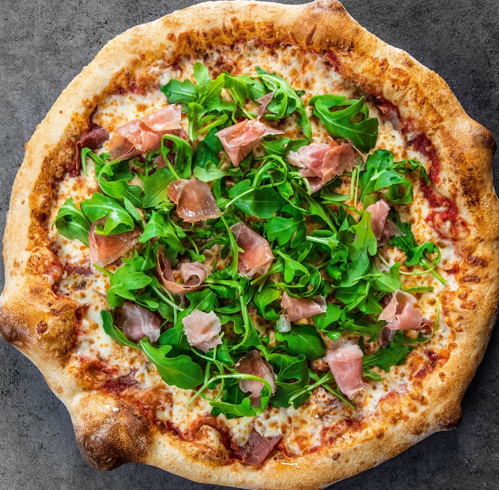 Pizza Salvatoré | 3740 Ch. de Chambly, Longueuil, QC J4L 1N8, Canada | Phone: (866) 695-6666