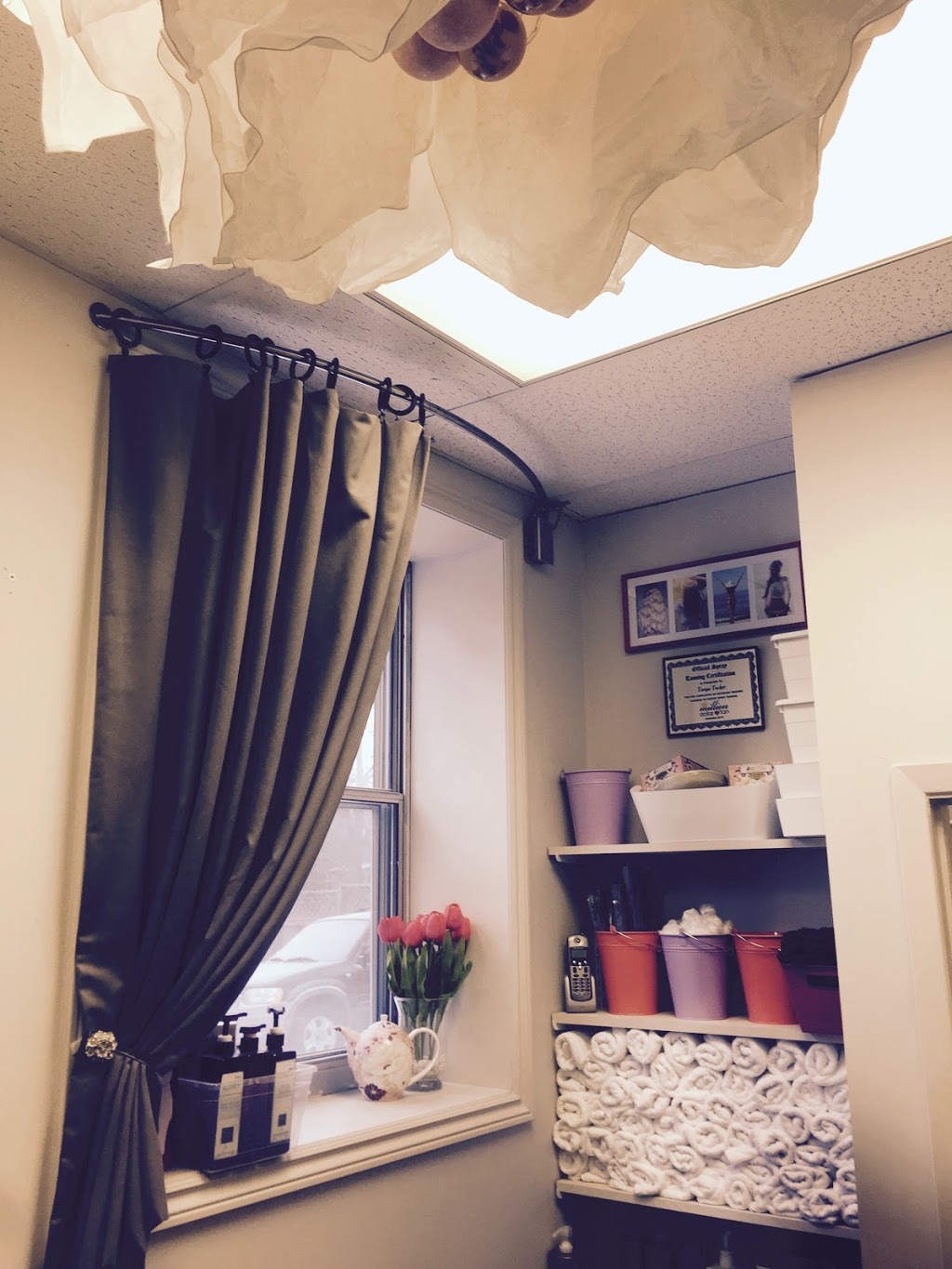 VonDarling Studio | 10 Mosley St, Aurora, ON L4G 1G7, Canada | Phone: (866) 314-0094