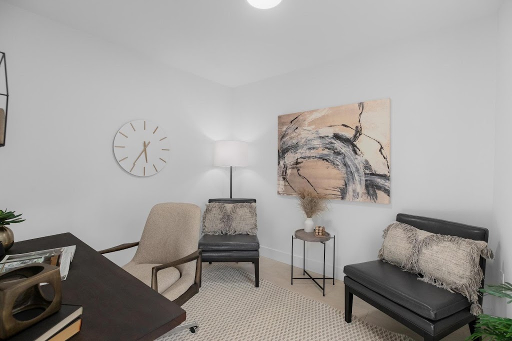 South on 16 Premium Townhomes | 15950 Alder Pl, Surrey, BC V4A 5J1, Canada | Phone: (604) 356-0077