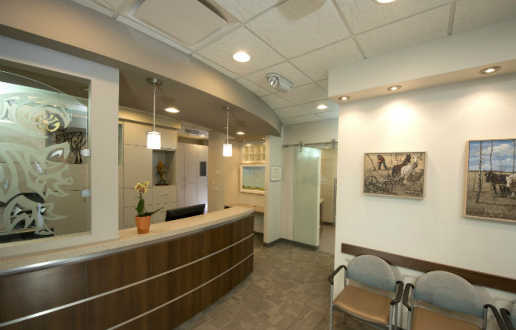 Brightside Dental Studio | dentist | 3602 Taylor St E, Saskatoon, SK S7H 5H9, Canada | 3069554131 OR +1 306-955-4131