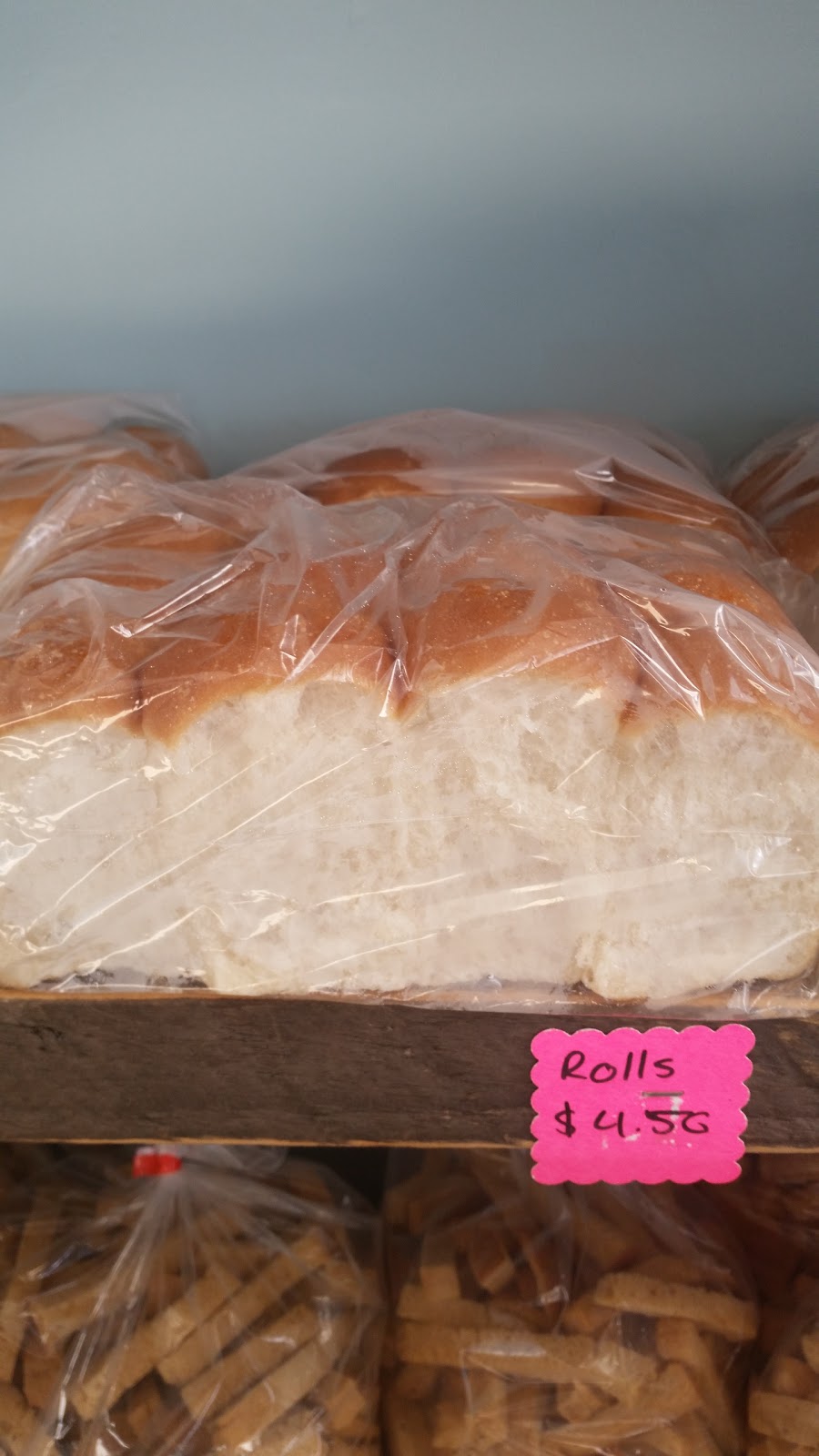 The Helm Pie Bakery | 1727 Sackville Dr, Middle Sackville, NS B4E 0L1, Canada | Phone: (902) 865-4513