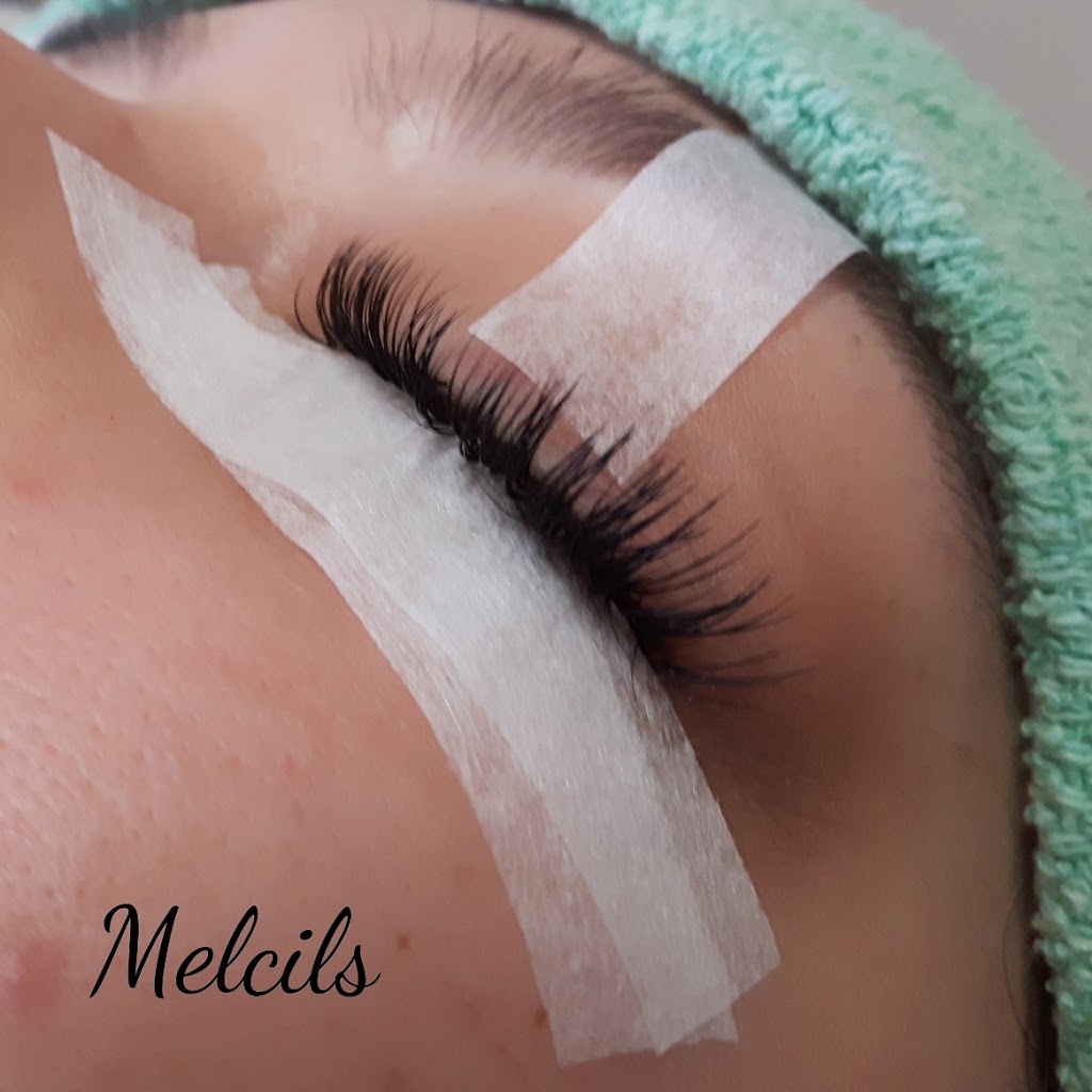 Extension de cils Melcils | 284 A Rue Ruth, Otterburn Park, QC J3H 4L5, Canada | Phone: (514) 816-4112