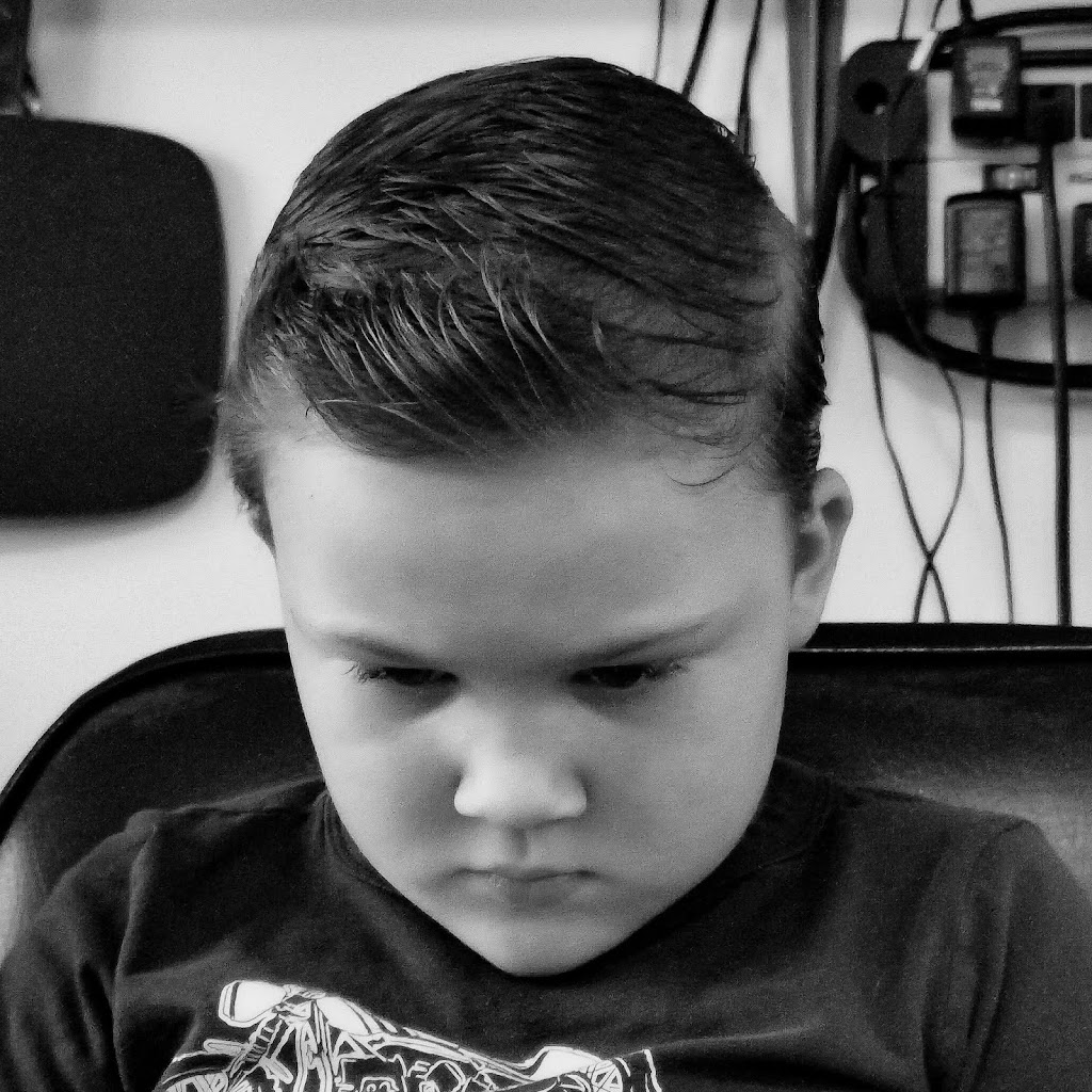 Kings Country Barber | 3657 Dunrobin Rd, Woodlawn, ON K0A 3M0, Canada | Phone: (438) 399-9653