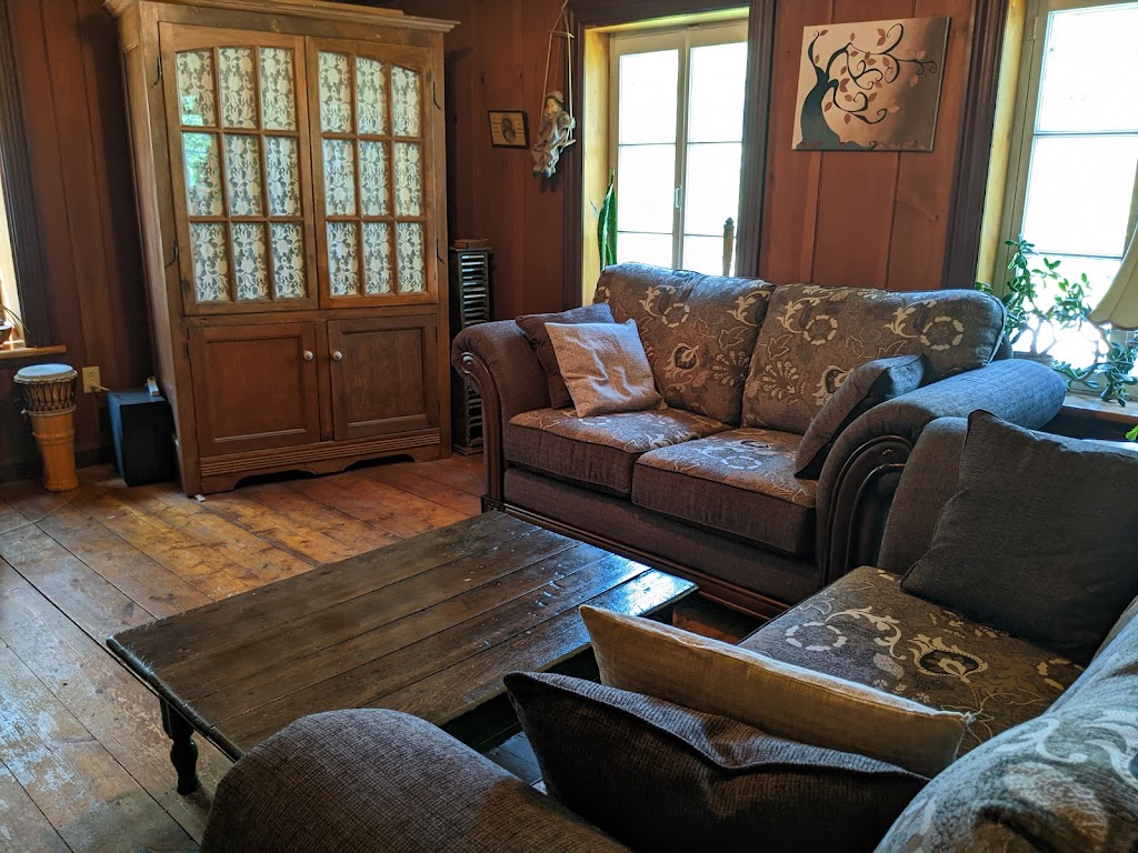 Gîte du Moqueur-Chat | 145 Rang 6e, Saint-Antonin, QC G0L 2J0, Canada | Phone: (418) 867-2216