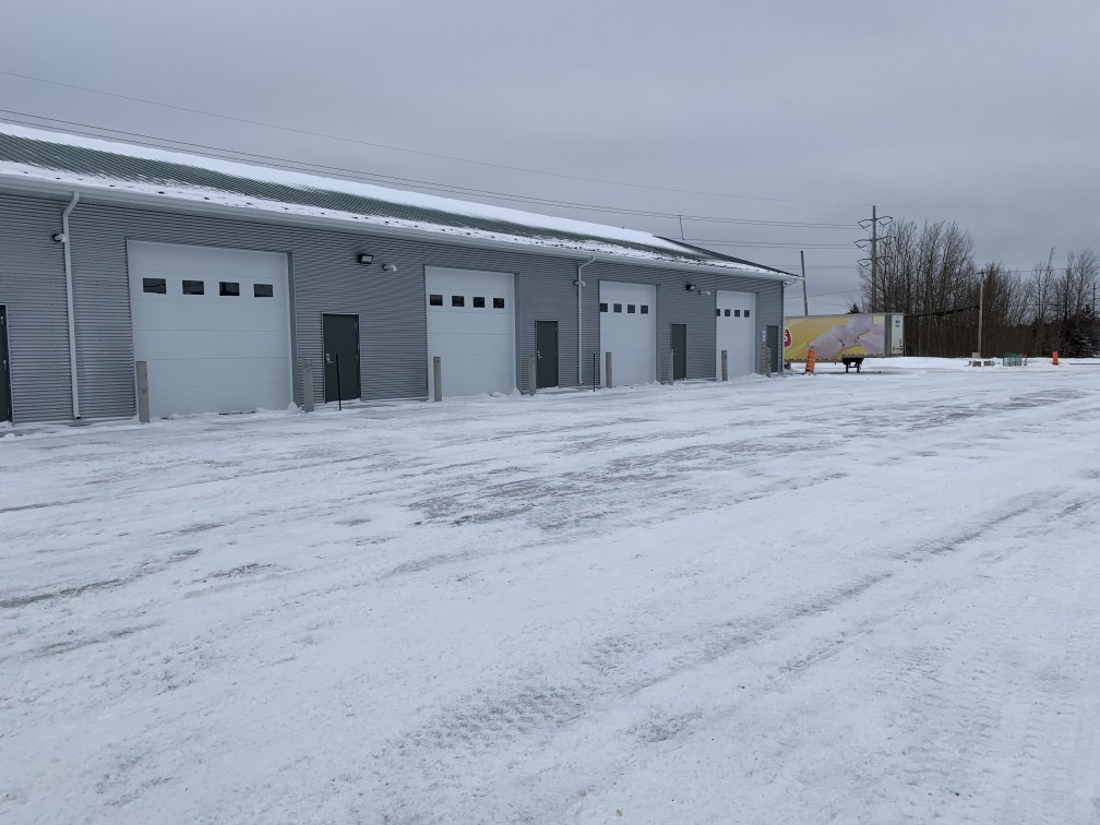 Locaux commerciaux et entrepôts multiples Chicoutimi | 2150 Rue Fabien, Chicoutimi, QC G7H 8B8, Canada | Phone: (418) 290-8506