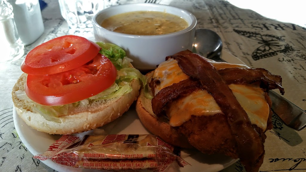 Mitchells Cafe | 4808 50 Ave, Wetaskiwin, AB T9A 0S2, Canada | Phone: (780) 368-2229