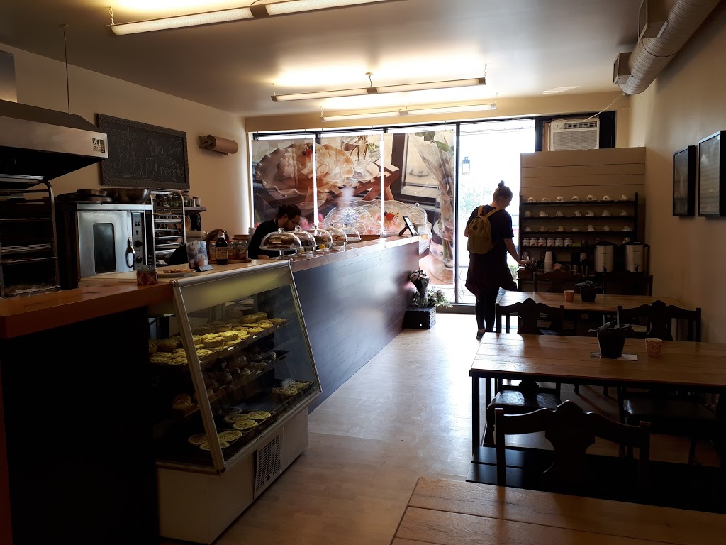 Pie Junkie | 8 Spruce Center SW, Calgary, AB T3C 3B3, Canada | Phone: (403) 452-3960
