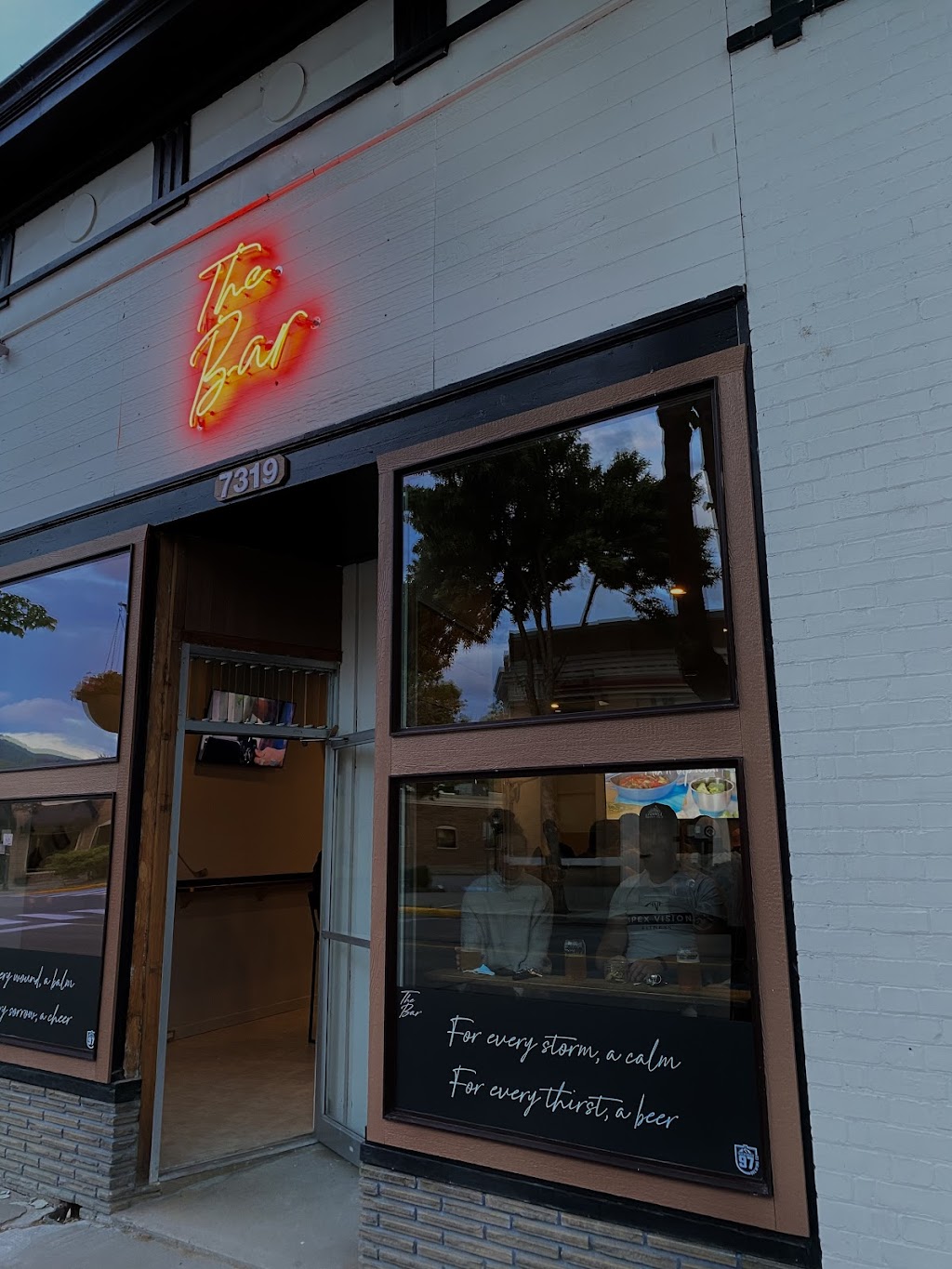 The Bar | 7319 2 St, Grand Forks, BC V0H 1H0, Canada | Phone: (250) 442-0086