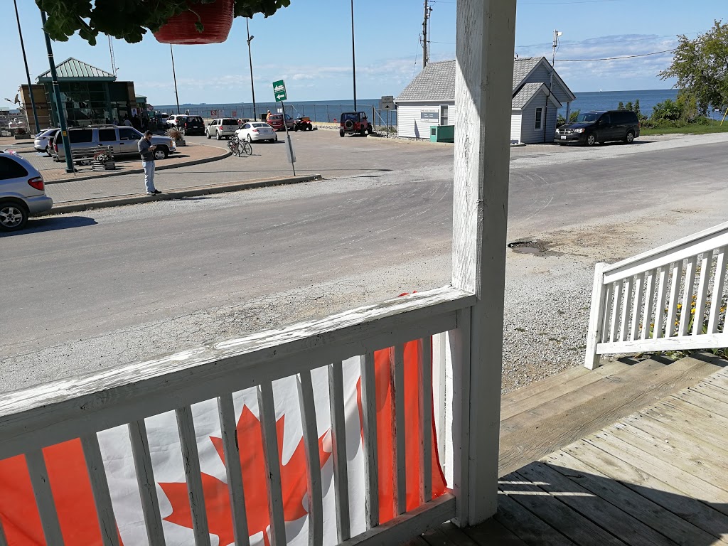 Westview Tavern | 1065 W Shore Rd, Pelee Island, ON N0R 1M0, Canada | Phone: (519) 724-2500