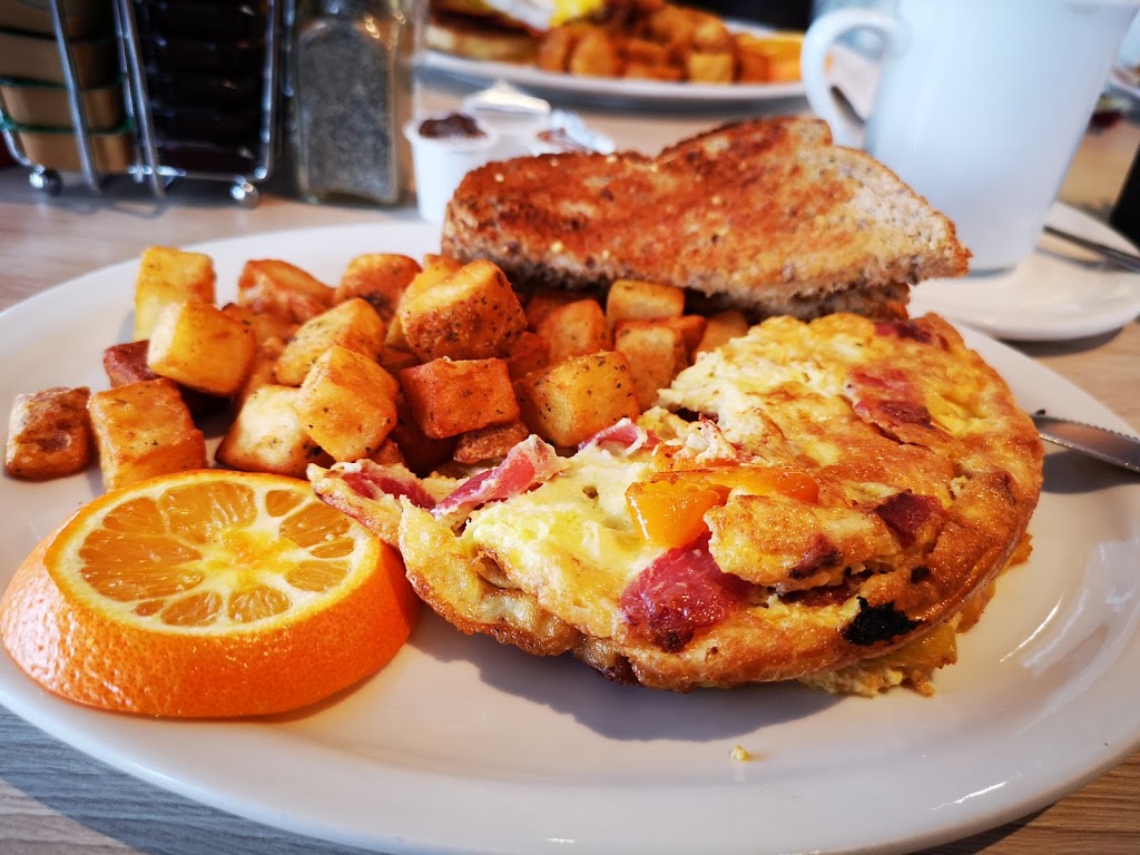Cozmos Cafe + Bistro | 6691 Hastings St, Burnaby, BC V5B 1S1, Canada | Phone: (604) 205-5831