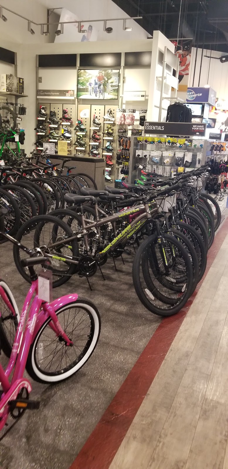 Sport Chek Westwood Power Centre | 3165 Wonderland Rd S, London, ON N6L 1R4, Canada | Phone: (519) 668-1776