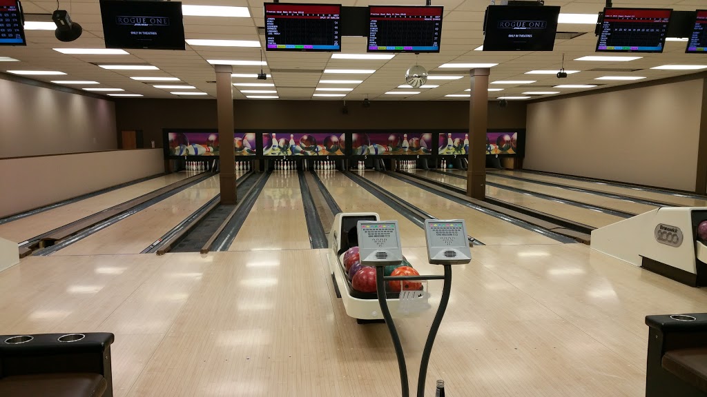 Fort Lanes Bowling and Virtual Golf Centre | 9936 102 Street, Fort Saskatchewan, AB T8L 2C3, Canada | Phone: (780) 992-9206