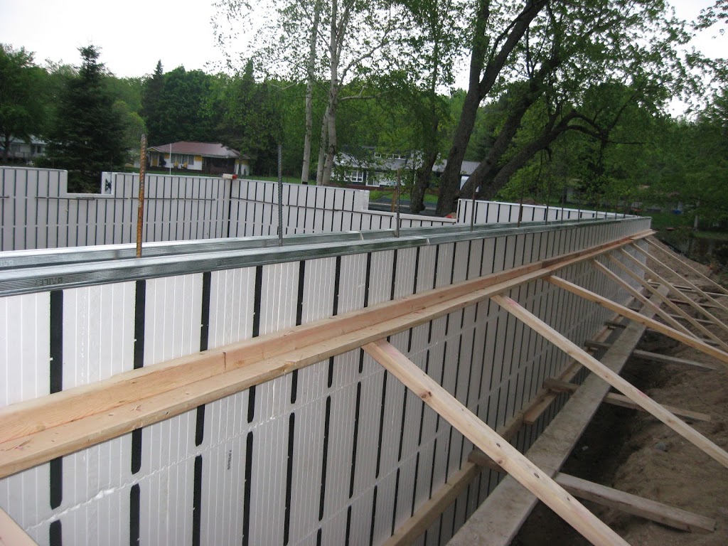 Roydon Construction | 1096 Cowbell Ln, Severn Bridge, ON P0E 1N0, Canada | Phone: (705) 689-2635