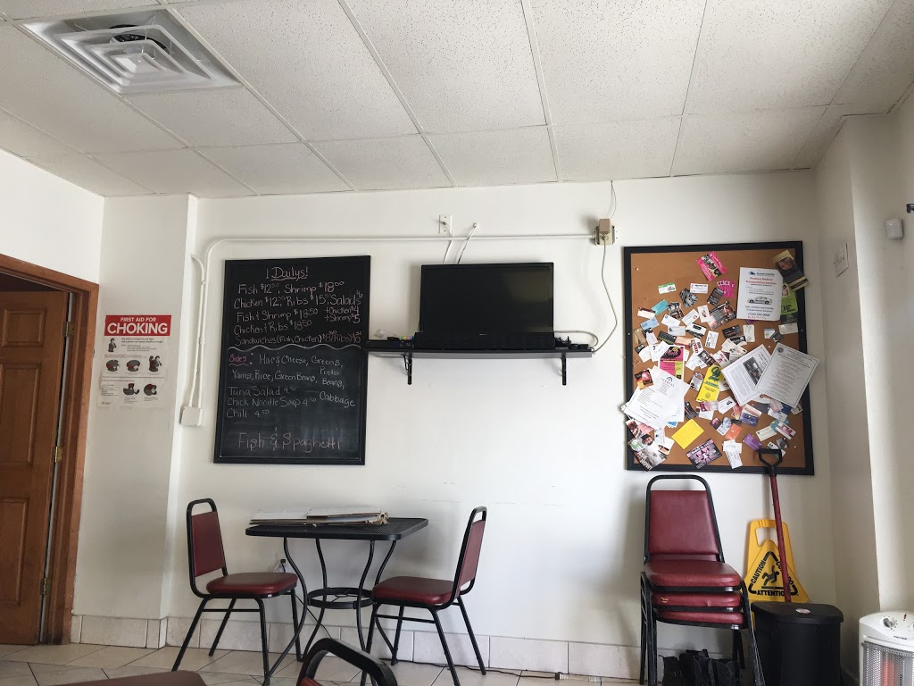 Je Ne Sais Quoi | 1673 Hertel Ave, Buffalo, NY 14216, USA | Phone: (716) 440-1065
