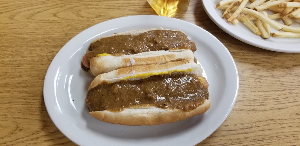 Louies Texas Red Hots | 3905 Southwestern Blvd, Orchard Park, NY 14127, USA | Phone: (716) 648-6200
