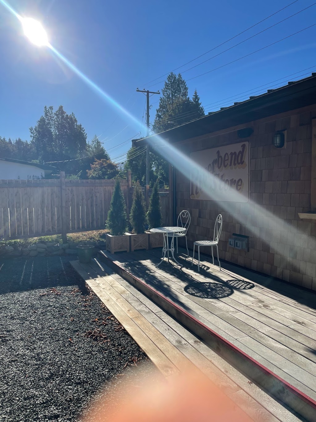 The Riverbend Cafe & General Store | 6109 River Rd, Port Alberni, BC V9Y 6Z8, Canada | Phone: (250) 985-1936