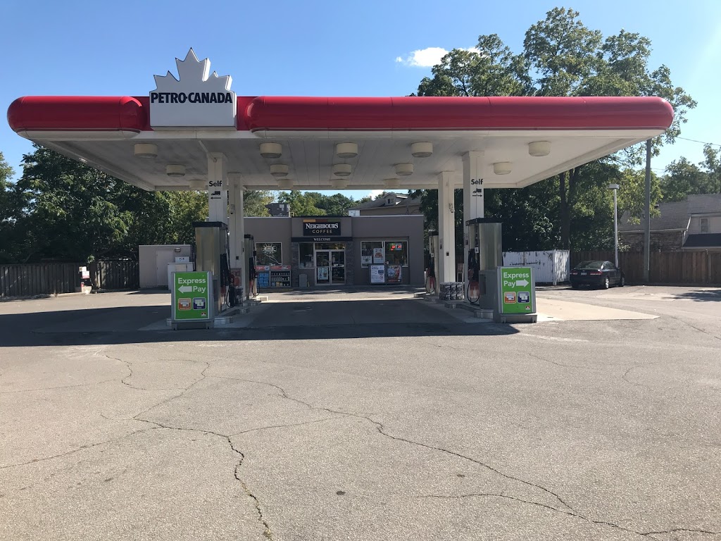 Petro-Canada | 32 Cootes Dr, Dundas, ON L9H 1B3, Canada | Phone: (905) 627-5966